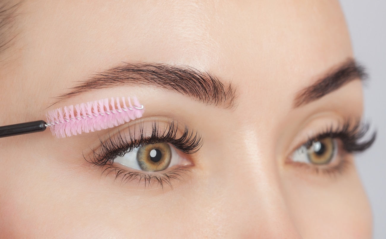 Full lash extensions after treatment